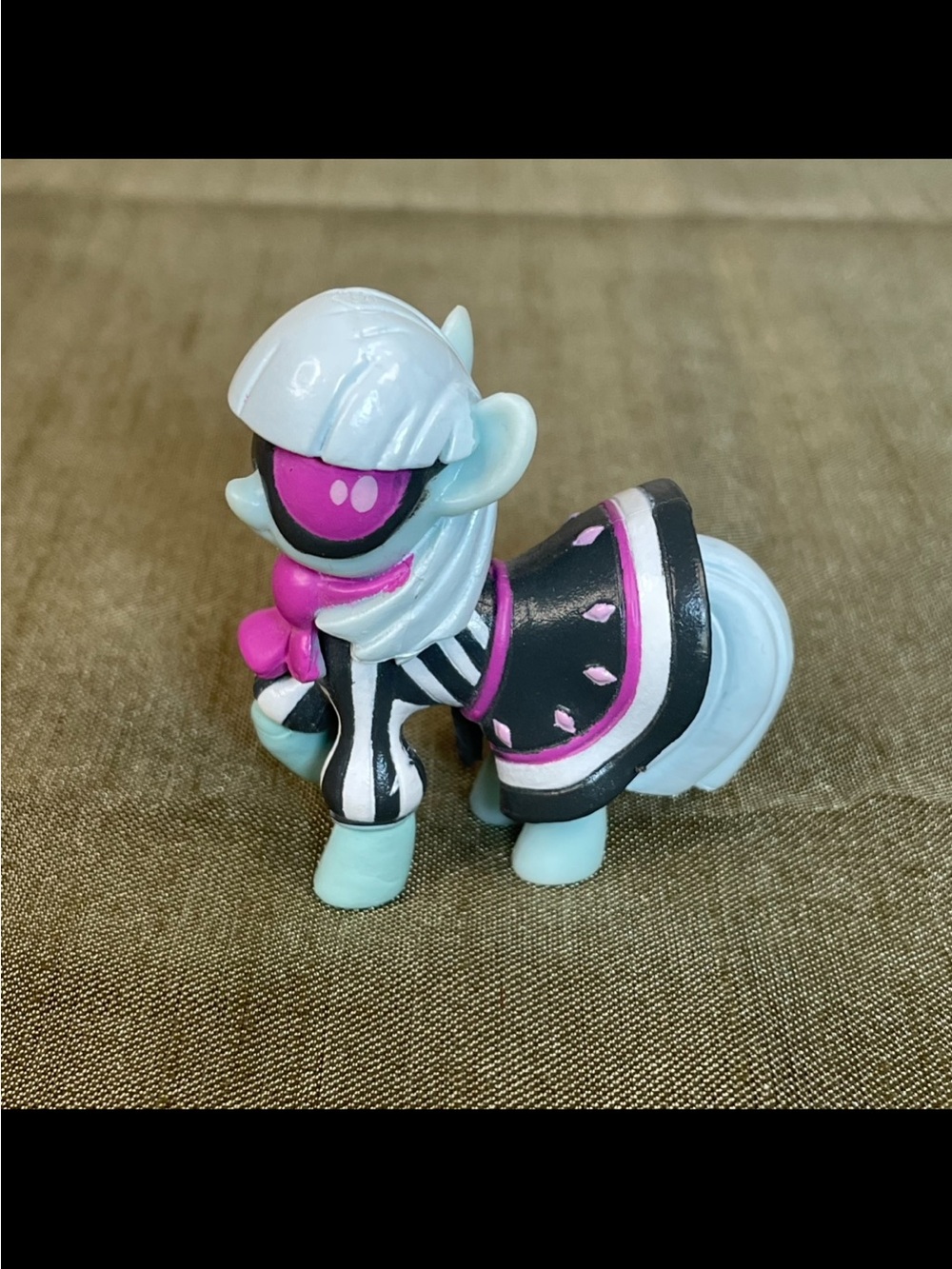 My Little Pony Blind Bag "PHOTO FINISH" Famous Friends Set Mini FIM Cake Topper